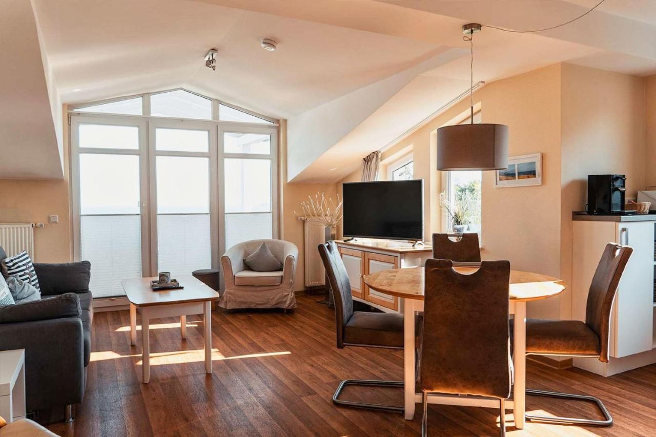 Mit Meerblick Und Balkon, Gratis Nutzung Vom Ahoi Erlebnisbad Und Sauna In Sellin - Meeresblick Fewo 29 เกอเรน ภายนอก รูปภาพ