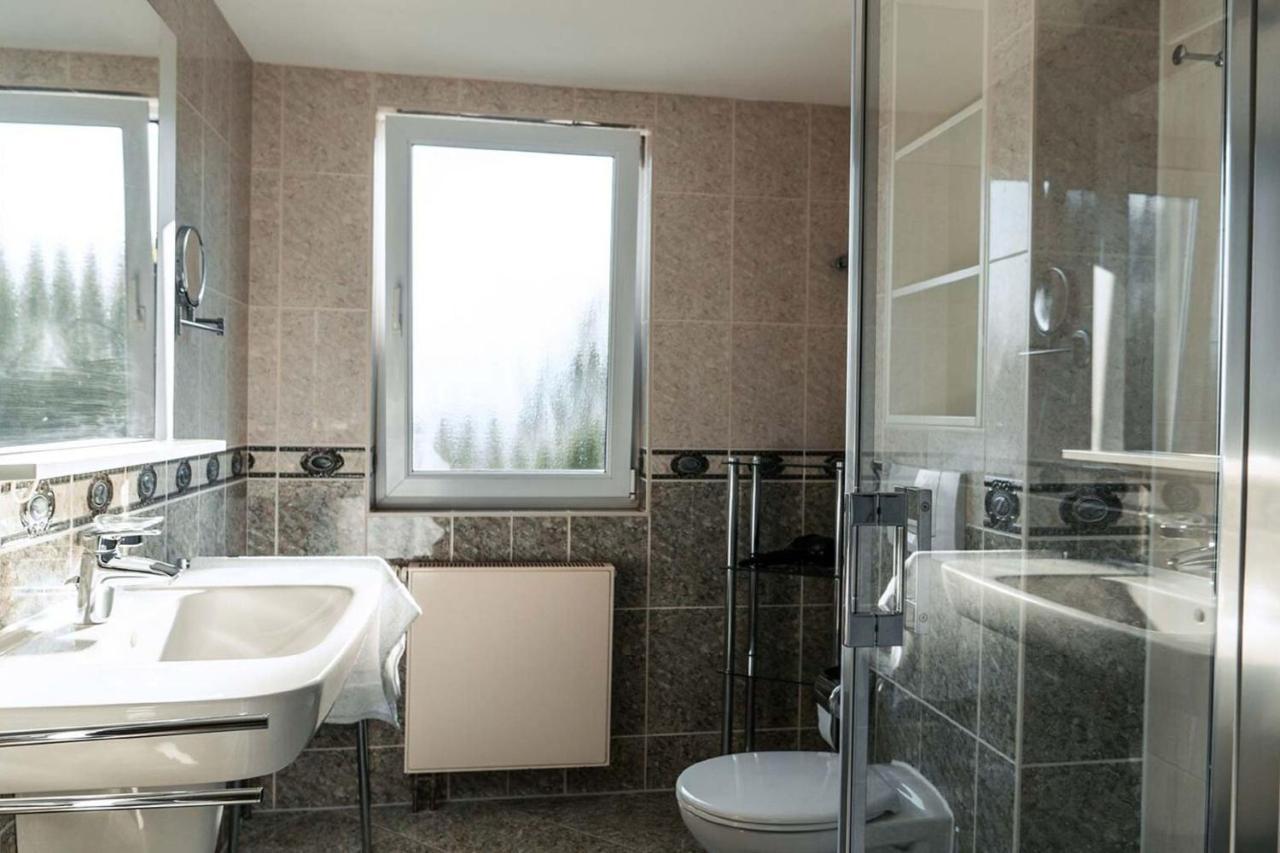 Mit Meerblick Und Balkon, Gratis Nutzung Vom Ahoi Erlebnisbad Und Sauna In Sellin - Meeresblick Fewo 29 เกอเรน ภายนอก รูปภาพ